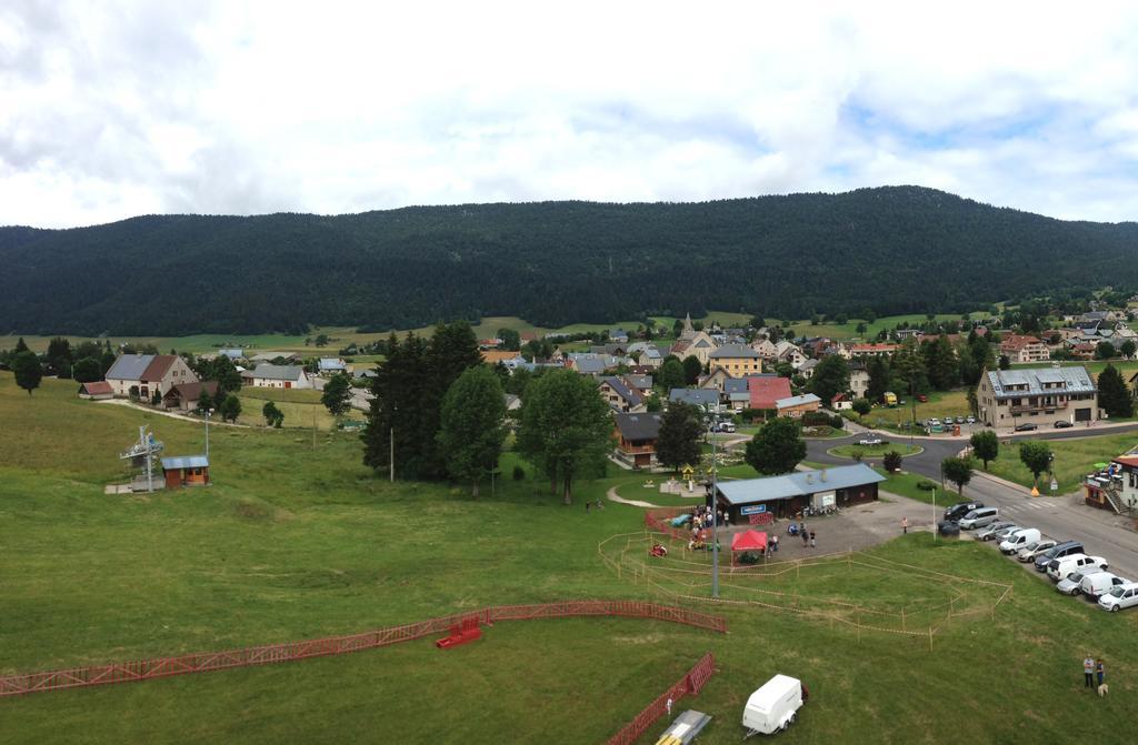 Hotel La Tapia Autrans-Meaudre-en-Vercors Bagian luar foto